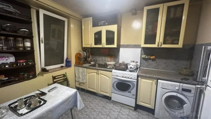 Satılır 3 otaqlı Mənzil Köhnə tikili 90 m² Yasamal - şəkil 9