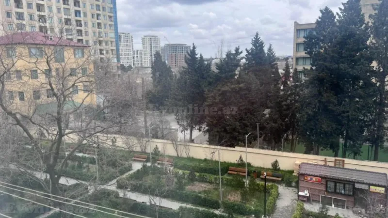 Satılır 3 otaqlı Mənzil Köhnə tikili 70 m² 7-ci mikrorayon - şəkil 3