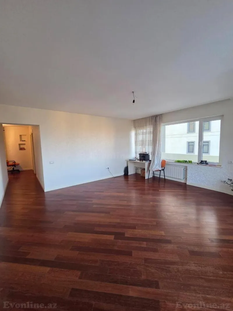 Satılır 2 otaqlı Mənzil Yeni tikili 106 m² 8 Noyabr m. - şəkil 2