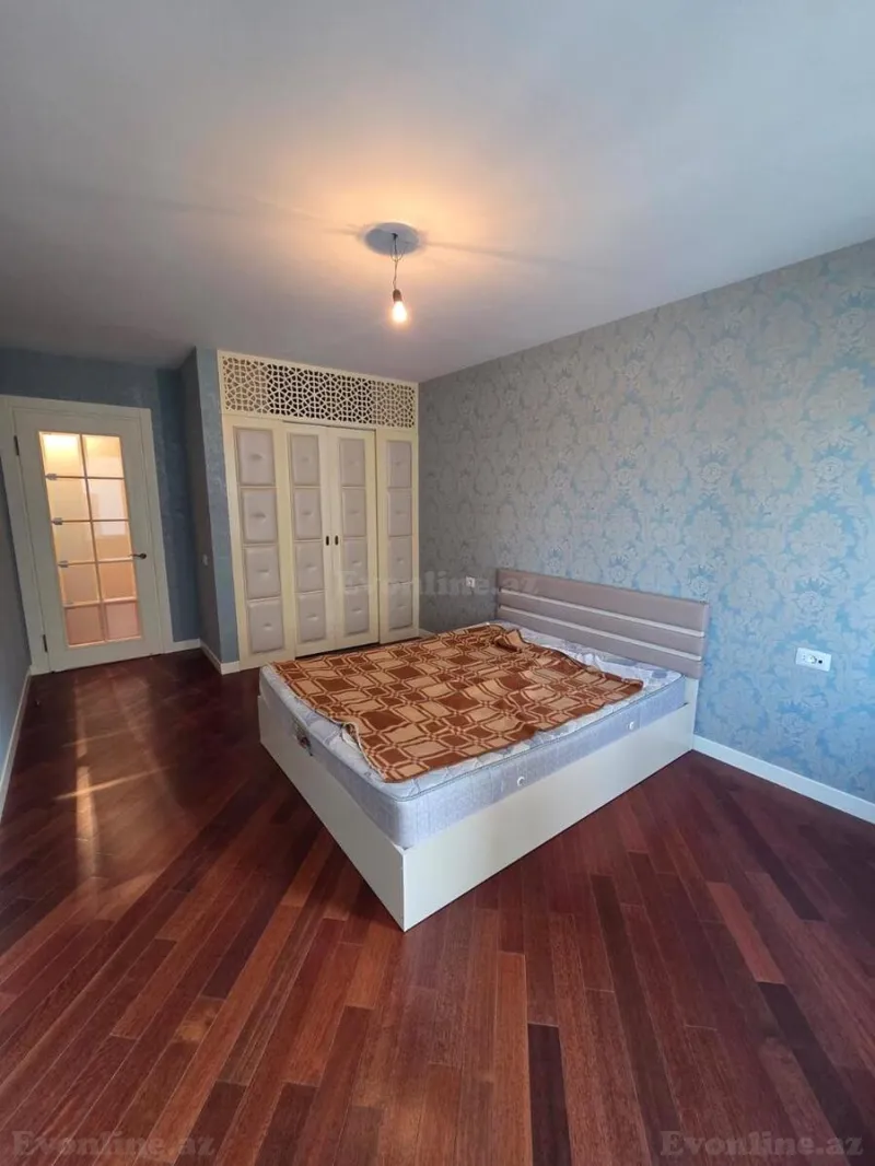 Satılır 2 otaqlı Mənzil Yeni tikili 106 m² 8 Noyabr m. - şəkil 4