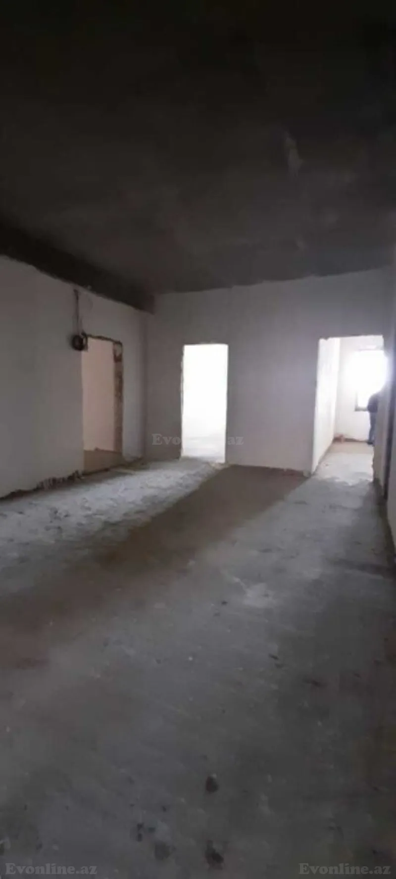 Satılır 3 otaqlı Mənzil Yeni tikili 122 m² Qara Qarayev m. - şəkil 2
