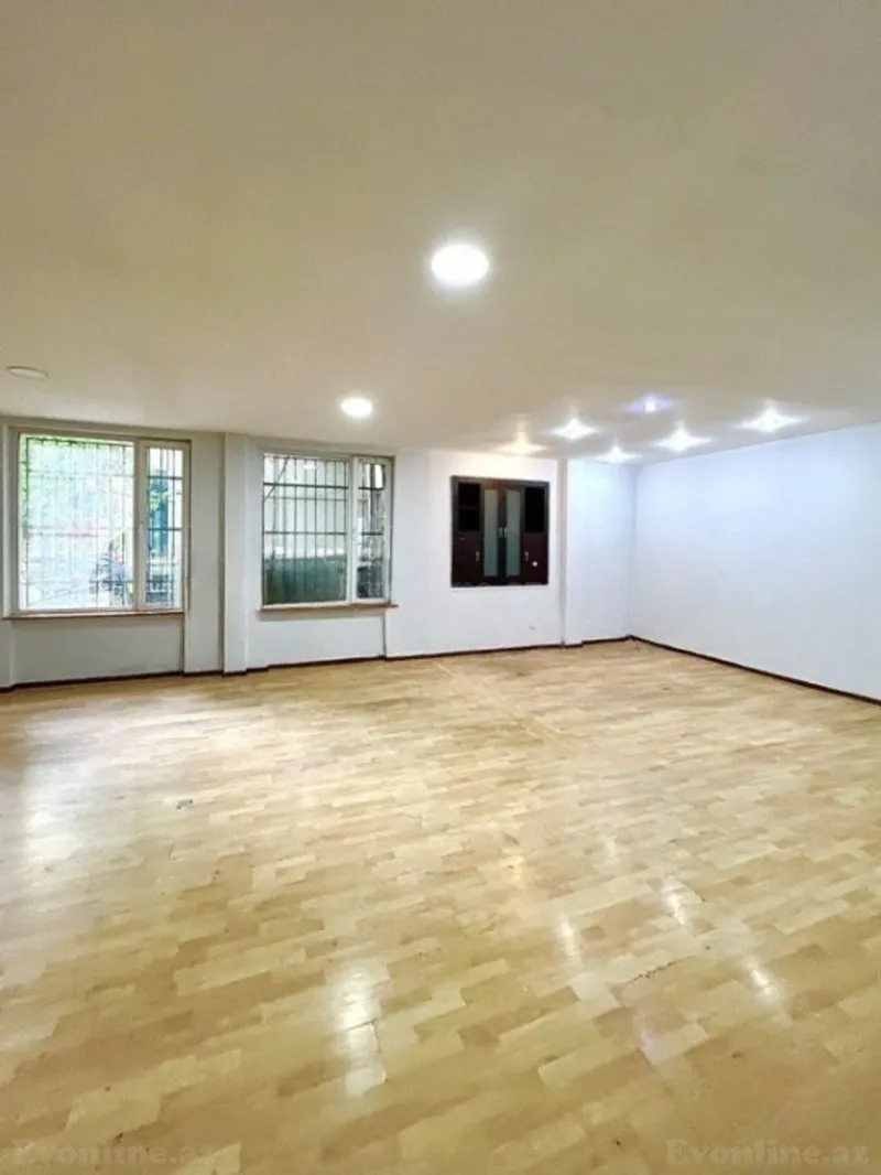 Kirayə verilir Ofis 500 m² Elmlər Akademiyası m.