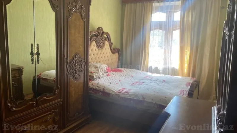 Kirayə verilir 3 otaqlı Mənzil Köhnə tikili 85 m² Qara Qarayev m.