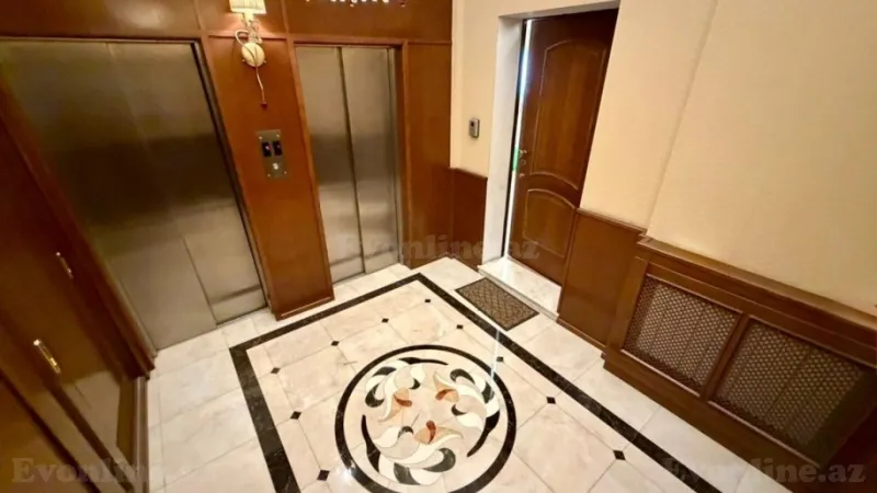 Satılır 5 otaqlı Mənzil Yeni tikili 290 m² 28 May m. - şəkil 13