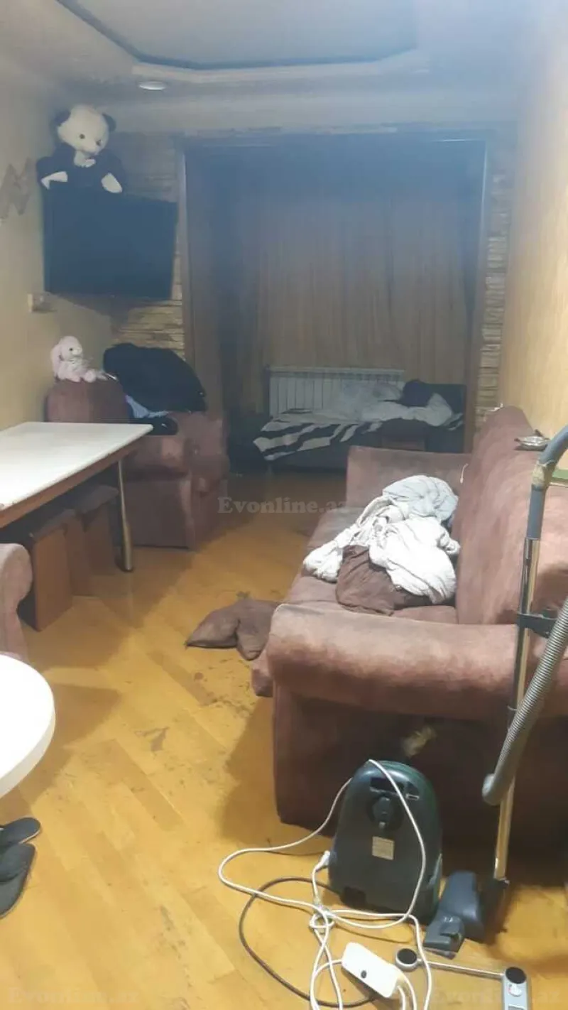 Satılır 3 otaqlı Mənzil Köhnə tikili 80 m² Nəsimi r. - şəkil 2