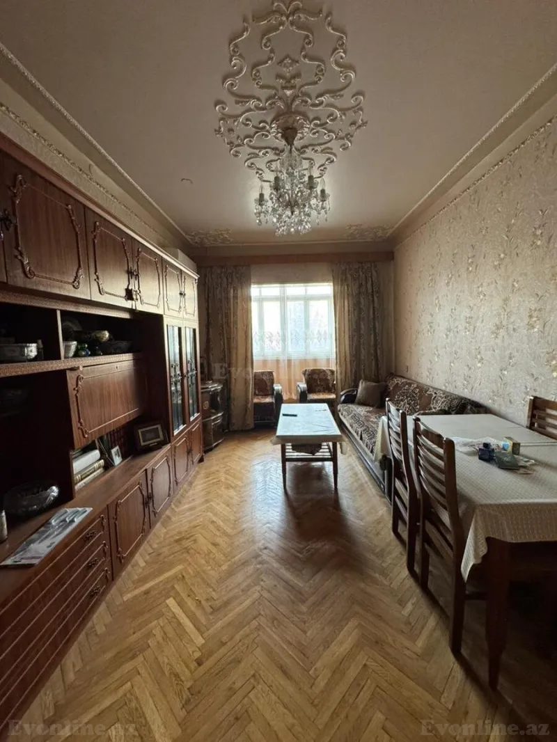 Satılır 3 otaqlı Mənzil Köhnə tikili 75 m² Həzi Aslanov