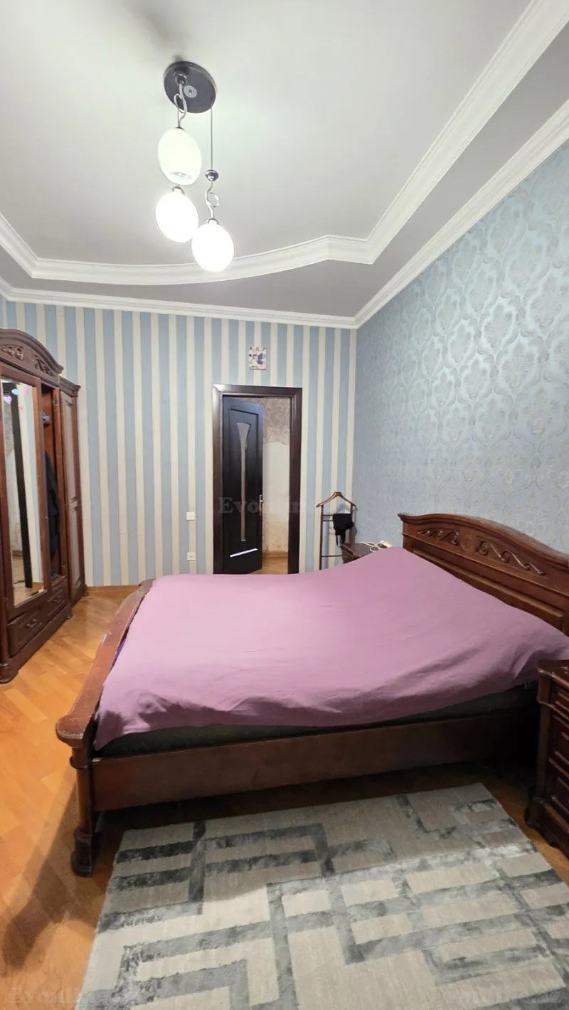 Satılır 4 otaqlı Mənzil Yeni tikili 179 m² Nəsimi r. - şəkil 10