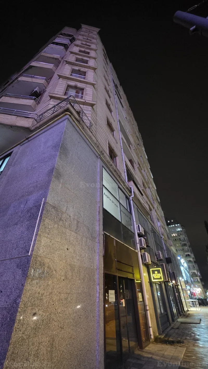 Satılır 4 otaqlı Mənzil Yeni tikili 179 m² Nəsimi r. - şəkil 24