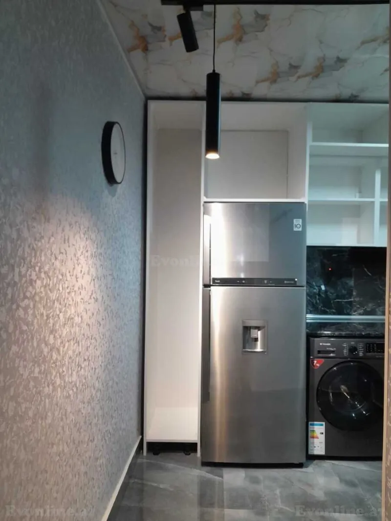 Satılır 3 otaqlı Mənzil Köhnə tikili 65 m² Səbail r. - şəkil 5