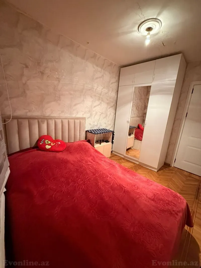 Satılır 2 otaqlı Mənzil Köhnə tikili 70 m² 4-cü mikrorayon - şəkil 8