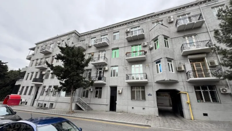 Satılır 3 otaqlı Mənzil Köhnə tikili 110 m² İçərişəhər m. - şəkil 2