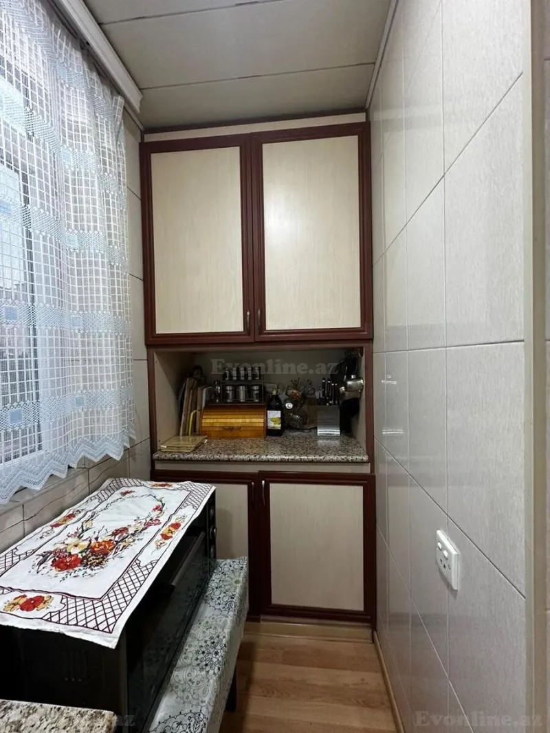 Satılır 3 otaqlı Mənzil Köhnə tikili 75 m² Suraxanı r. - şəkil 10