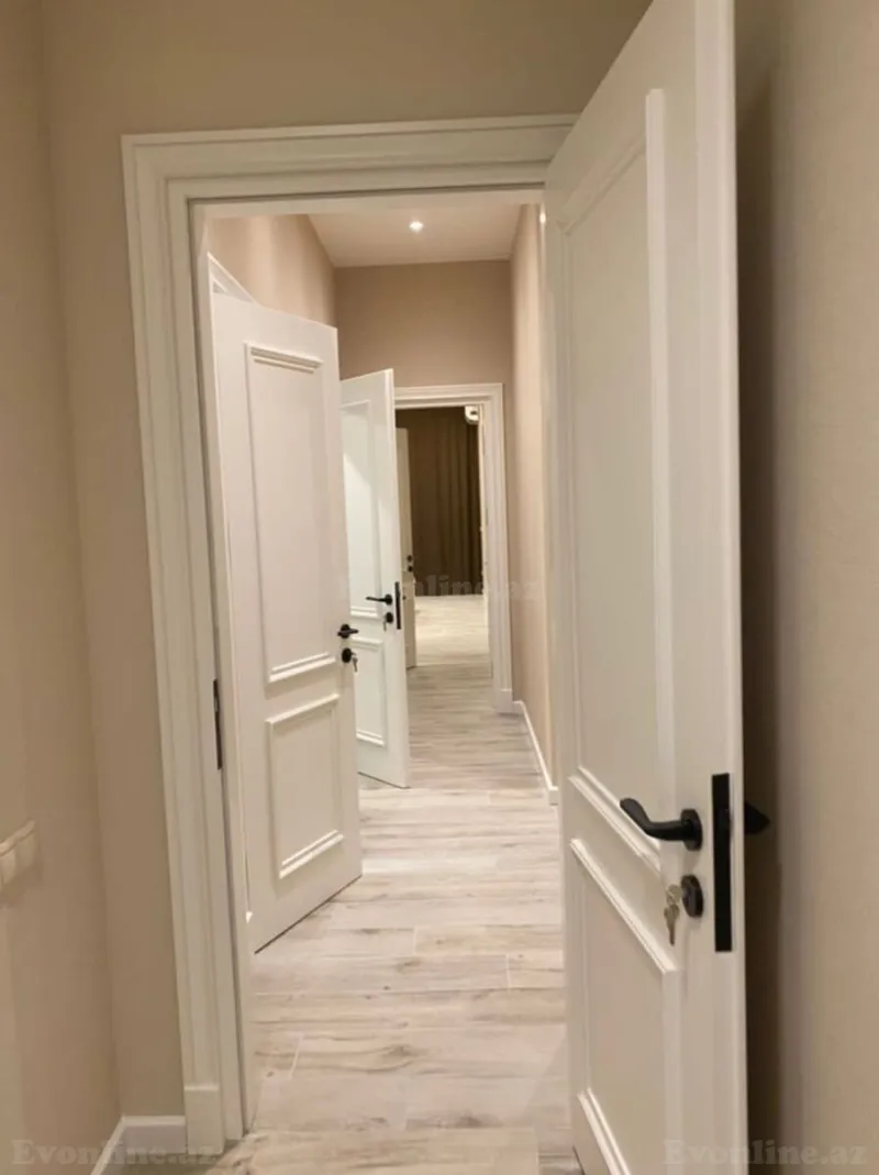 Kirayə verilir 3 otaqlı Mənzil Yeni tikili 129 m² Elmlər Akademiyası m. - şəkil 6