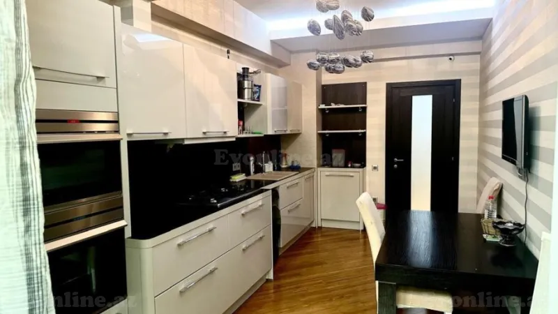 Satılır 3 otaqlı Mənzil Yeni tikili 165 m² 28 May m. - şəkil 6