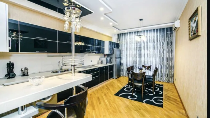 Kirayə verilir 3 otaqlı Mənzil Yeni tikili 220 m² 28 May m. - şəkil 7