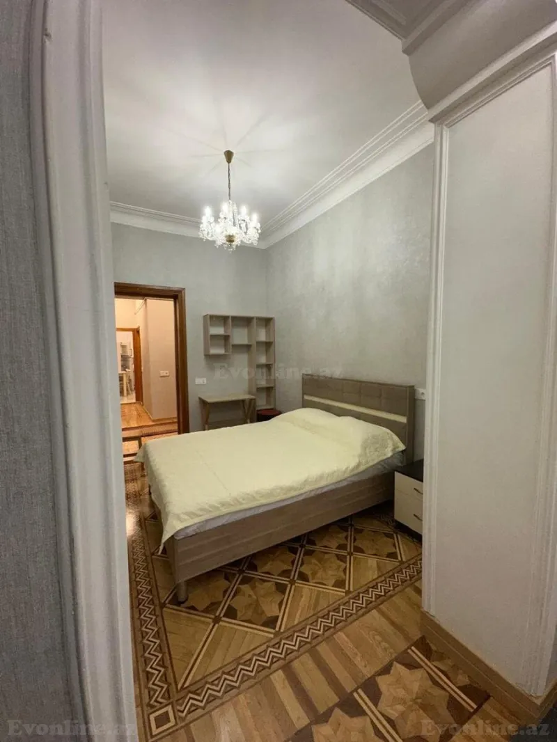 Kirayə verilir 3 otaqlı Mənzil Yeni tikili 94 m² İçərişəhər m. - şəkil 9