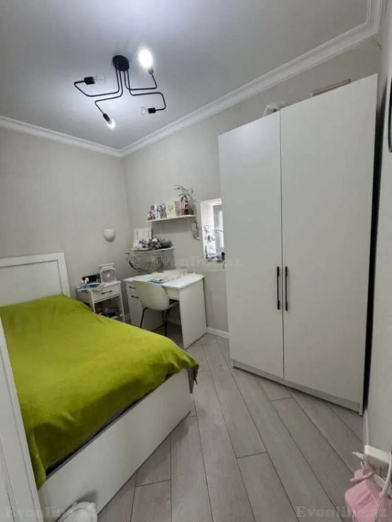 Satılır 4 otaqlı Mənzil Köhnə tikili 75 m² Azadlıq prospekti m. - şəkil 7