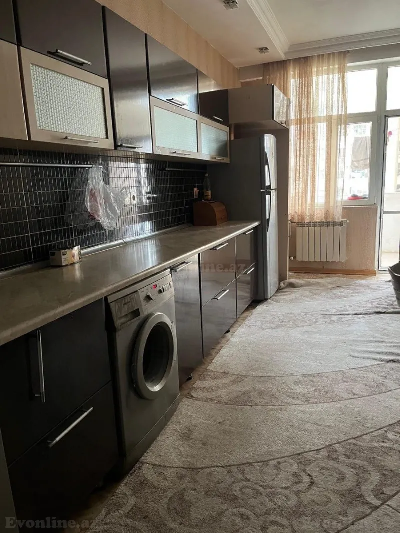 Kirayə verilir 3 otaqlı Mənzil Yeni tikili 85 m² Yasamal