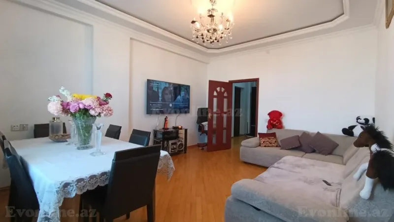 Satılır 2 otaqlı Mənzil Yeni tikili 81 m² 8-ci mikrorayon