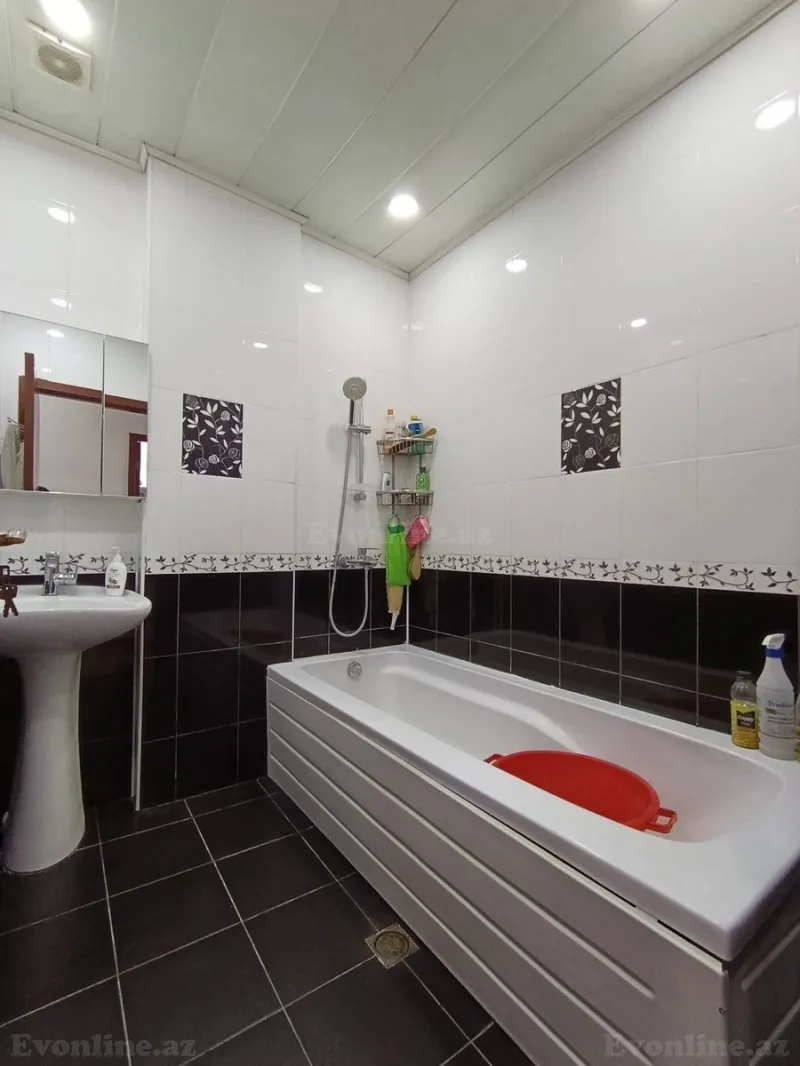 Satılır 2 otaqlı Mənzil Yeni tikili 81 m² 8-ci mikrorayon - şəkil 6