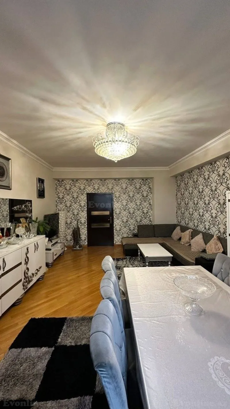 Satılır 3 otaqlı Mənzil Yeni tikili 130 m² 8-ci kilometr