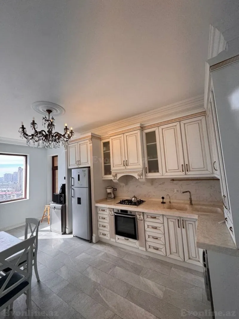 Kirayə verilir 5 otaqlı Mənzil Yeni tikili 210 m² Nizami m. - şəkil 6