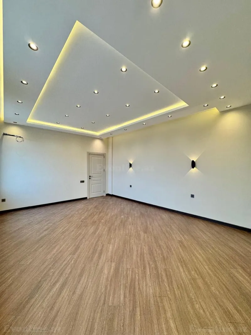 Satılır 3 otaqlı Mənzil Yeni tikili 135 m² İnşaatçılar m. - şəkil 3