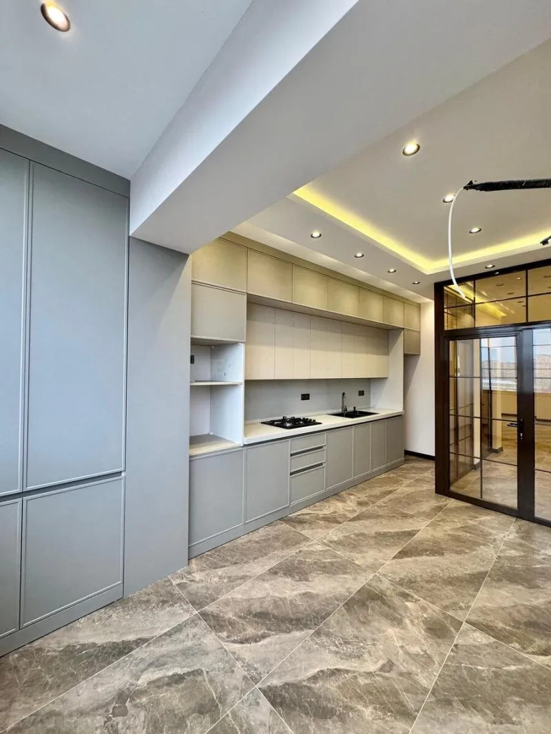 Satılır 3 otaqlı Mənzil Yeni tikili 135 m² İnşaatçılar m. - şəkil 9