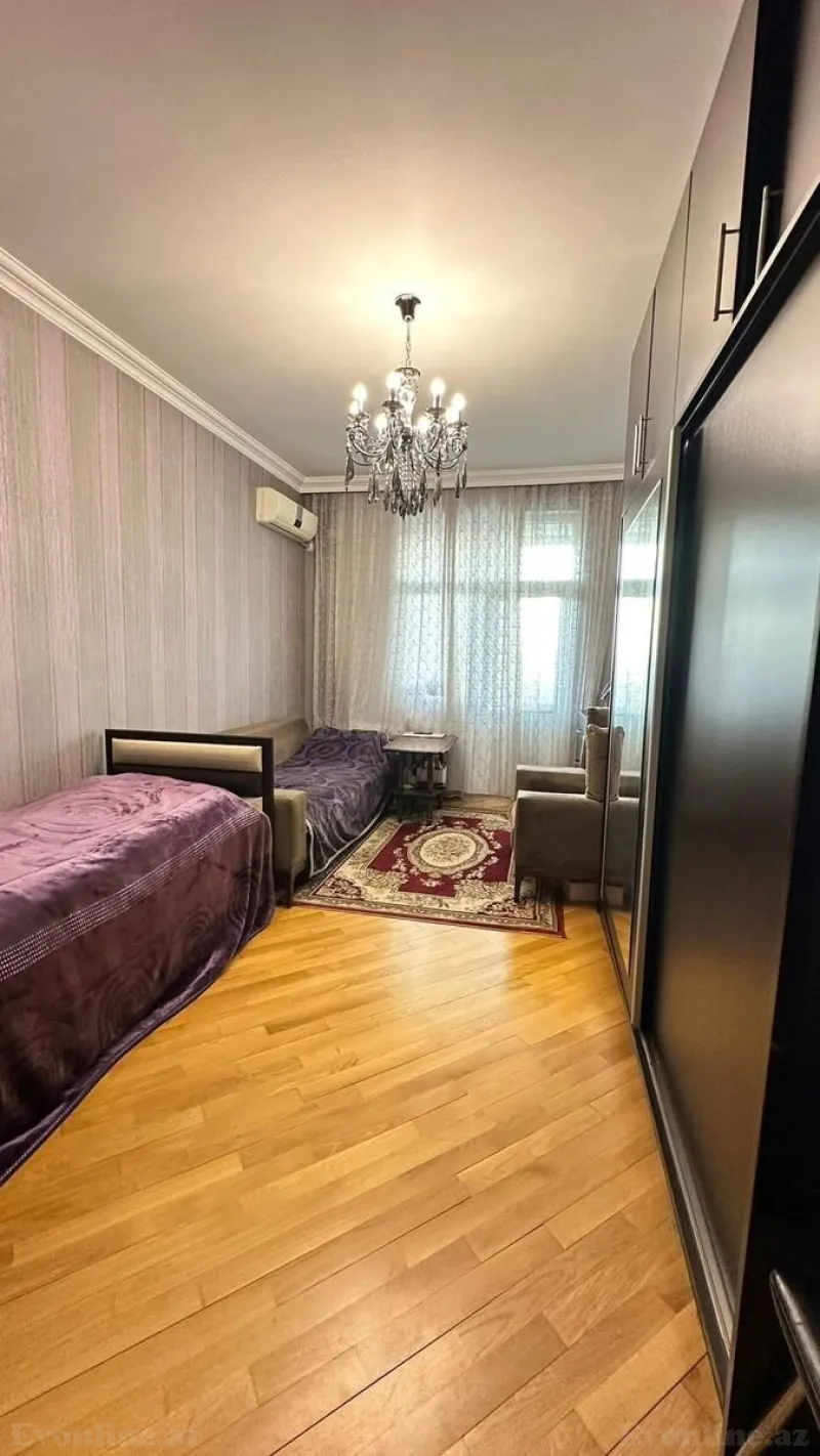 Satılır 3 otaqlı Mənzil Yeni tikili 130 m² Neftçilər m. - şəkil 5