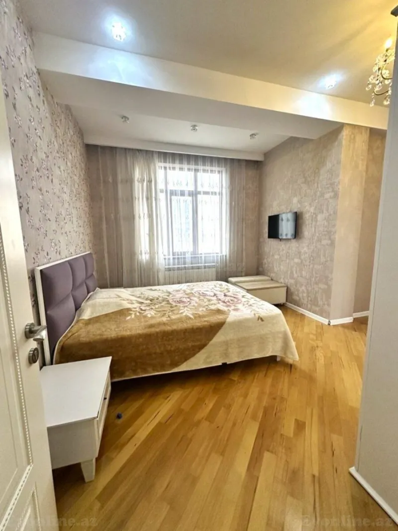 Satılır 3 otaqlı Mənzil Yeni tikili 125 m² Qara Qarayev m. - şəkil 4