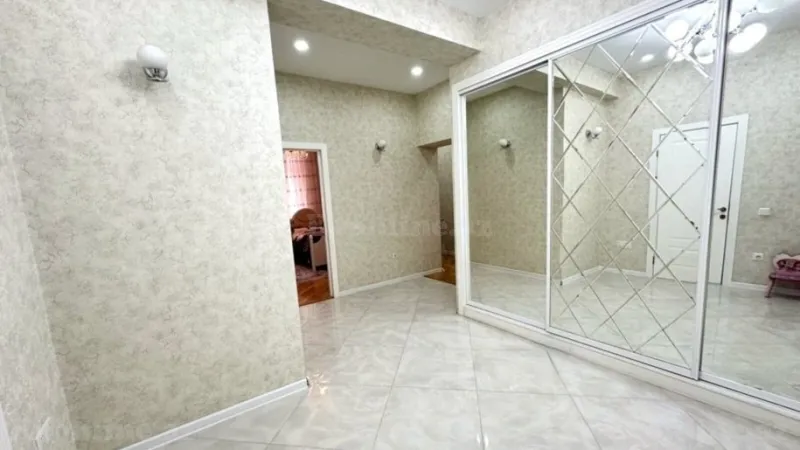 Satılır 3 otaqlı Mənzil Yeni tikili 125 m² Qara Qarayev m. - şəkil 20