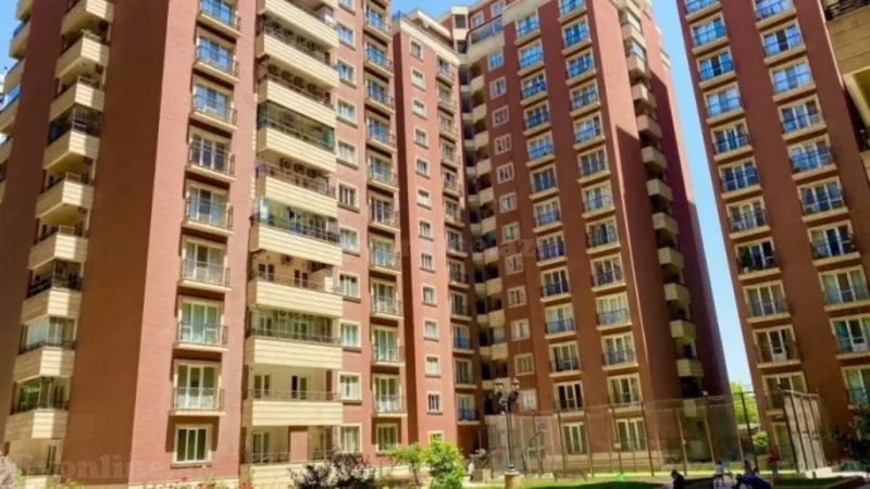 Satılır 4 otaqlı Mənzil Yeni tikili 225 m² 28 May m.