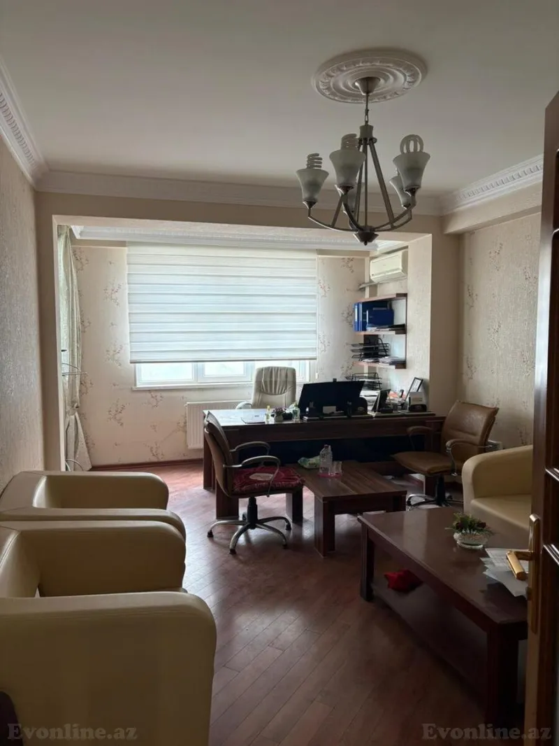 Kirayə verilir Ofis 120 m² Yeni Yasamal