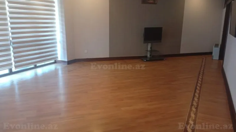 Kirayə verilir Ofis 280 m² İçərişəhər m. - şəkil 4