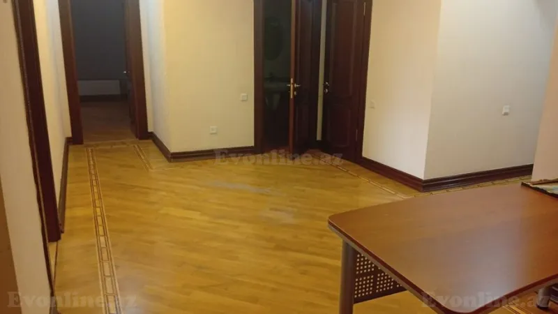 Kirayə verilir Ofis 280 m² İçərişəhər m. - şəkil 9