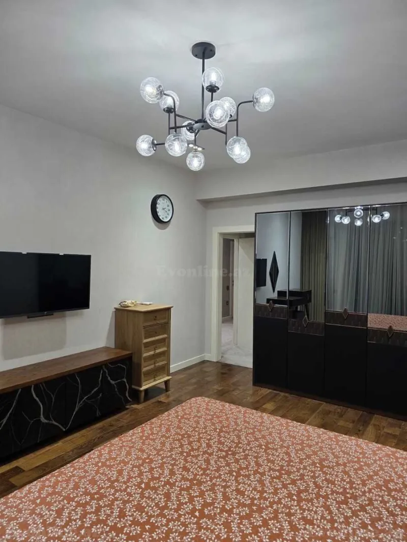Kirayə verilir 4 otaqlı Mənzil Yeni tikili 150 m² 28 May m. - şəkil 12