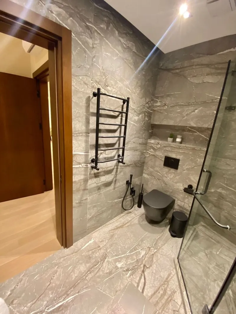 Kirayə verilir 3 otaqlı Mənzil Yeni tikili 140 m² Xətai r. - şəkil 17