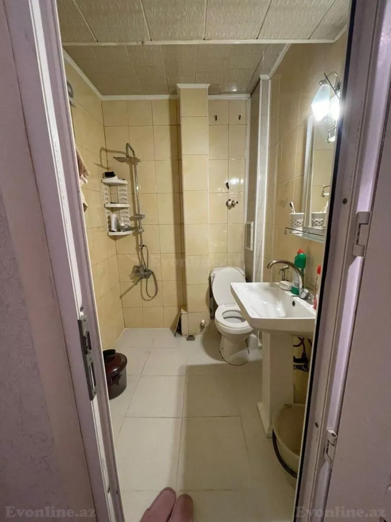 Kirayə verilir 2 otaqlı Mənzil Köhnə tikili 70 m² Neftçilər m. - şəkil 8