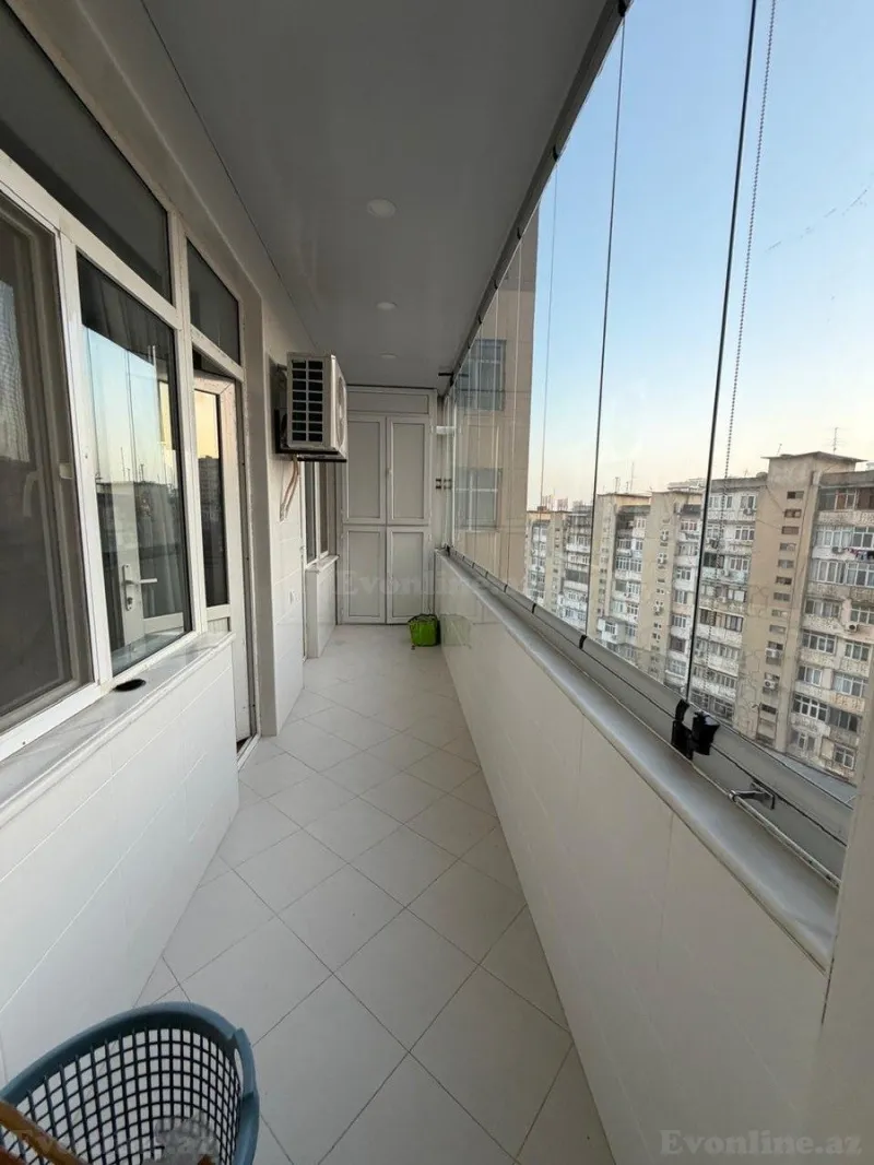 Kirayə verilir 4 otaqlı Mənzil Yeni tikili 216 m² 9-cu mikrorayon - şəkil 2