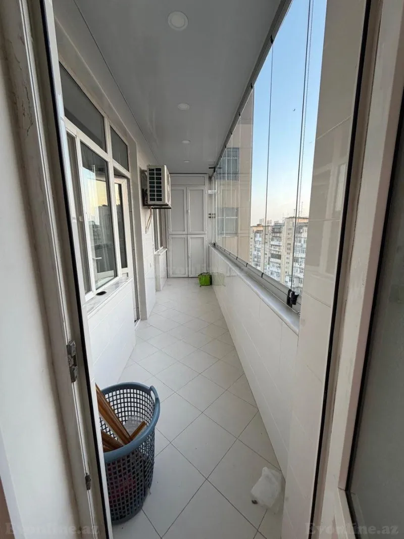 Kirayə verilir 4 otaqlı Mənzil Yeni tikili 216 m² 9-cu mikrorayon - şəkil 3