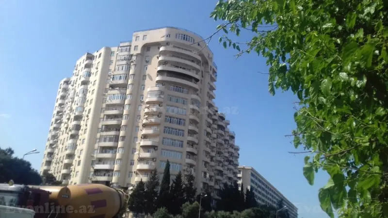 Satılır 3 otaqlı Mənzil Yeni tikili 96 m² 8-ci mikrorayon - şəkil 2