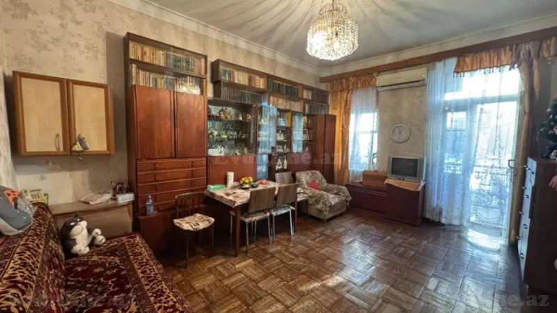 Satılır 3 otaqlı Mənzil Köhnə tikili 70 m² 28 May m. - şəkil 2