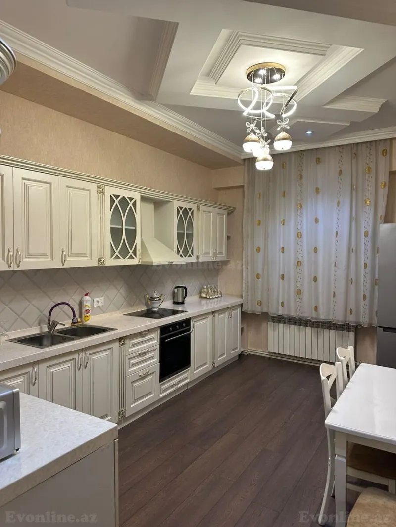 Kirayə verilir 3 otaqlı Mənzil Yeni tikili 140 m² Xətai r. - şəkil 14