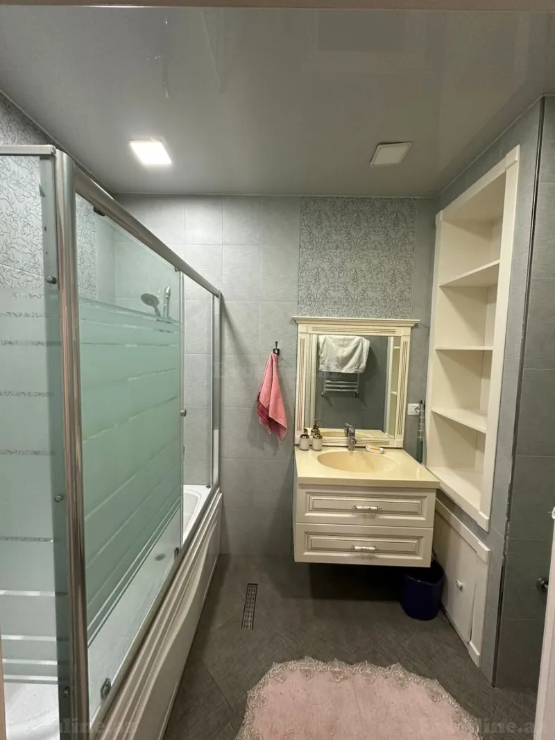 Kirayə verilir 3 otaqlı Mənzil Yeni tikili 140 m² Xətai r. - şəkil 17