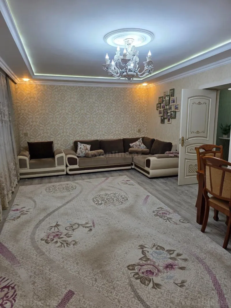 Satılır 4 otaqlı Mənzil Köhnə tikili 115 m² Binəqədi r.