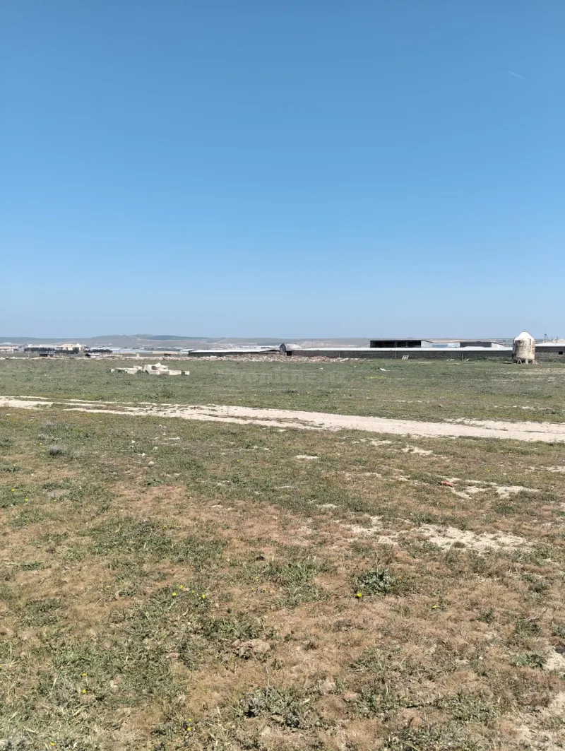 Bakı, Abşeron r., Novxanıda torpaq satılır
