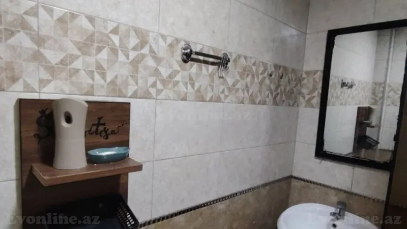 Kirayə verilir 2 otaqlı Mənzil Köhnə tikili 40 m² Neftçilər m. - şəkil 4