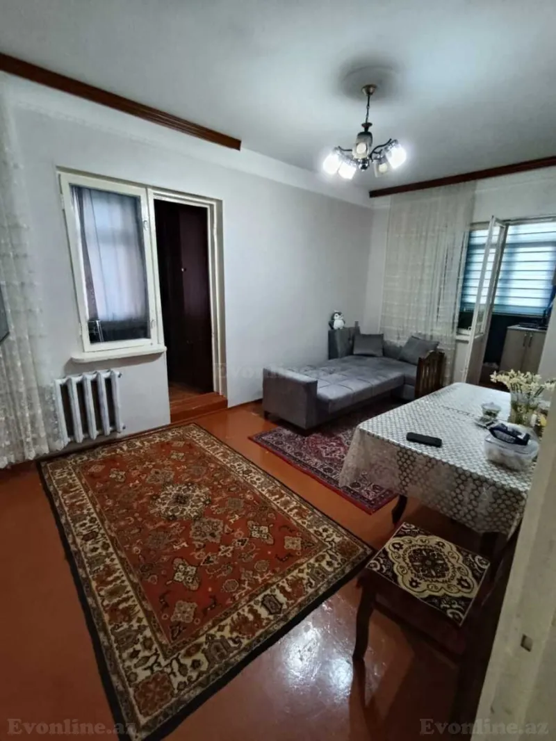 Satılır 2 otaqlı Mənzil Köhnə tikili 45 m² Suraxanı r.
