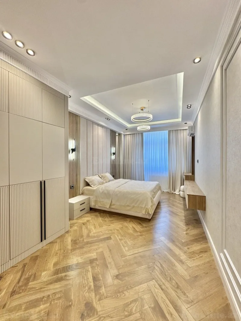 Satılır 3 otaqlı Mənzil Yeni tikili 120 m² Elmlər Akademiyası m. - şəkil 6