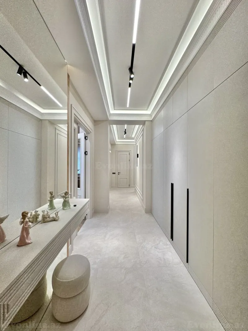 Satılır 3 otaqlı Mənzil Yeni tikili 120 m² Elmlər Akademiyası m. - şəkil 10